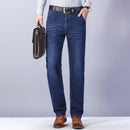 Calça jeans masculina Hero™ da ModernLar, com elasticidade, conforto e caimento perfeito, modelo jeans casual em imagem.