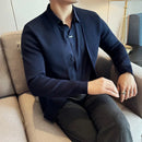Camisa Layer ModernLar com efeito cardigan e design de sobreposição, estilo refinado e praticidade, vista frontal.