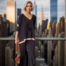 Conjunto Acapulco™ em malha de viscose com acabamento contrastante, da ModernLar, vestuário confortável e elegante para todas as ocasiões.