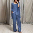 Conjunto Lumina™ feminino com caimento fluido e detalhes brilhantes, ideal para conforto e elegância, em tom sofisticado.