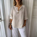 Camisa feminina Lucienne™ em linho de algodão com gola mandarin, estilo minimalista e confortável, da marca ModernLar.