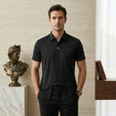 Camisa DualLayer™ ModernLar com design 2 em 1, mostrando detalhes do tecido e estilo casual em uma pessoa usando a camisa.