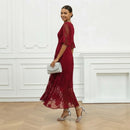 Vestido Celira™ da ModernLar com design floral sofisticado, tecido leve e detalhe de estampa delicada, ideal para ocasiões elegantes.